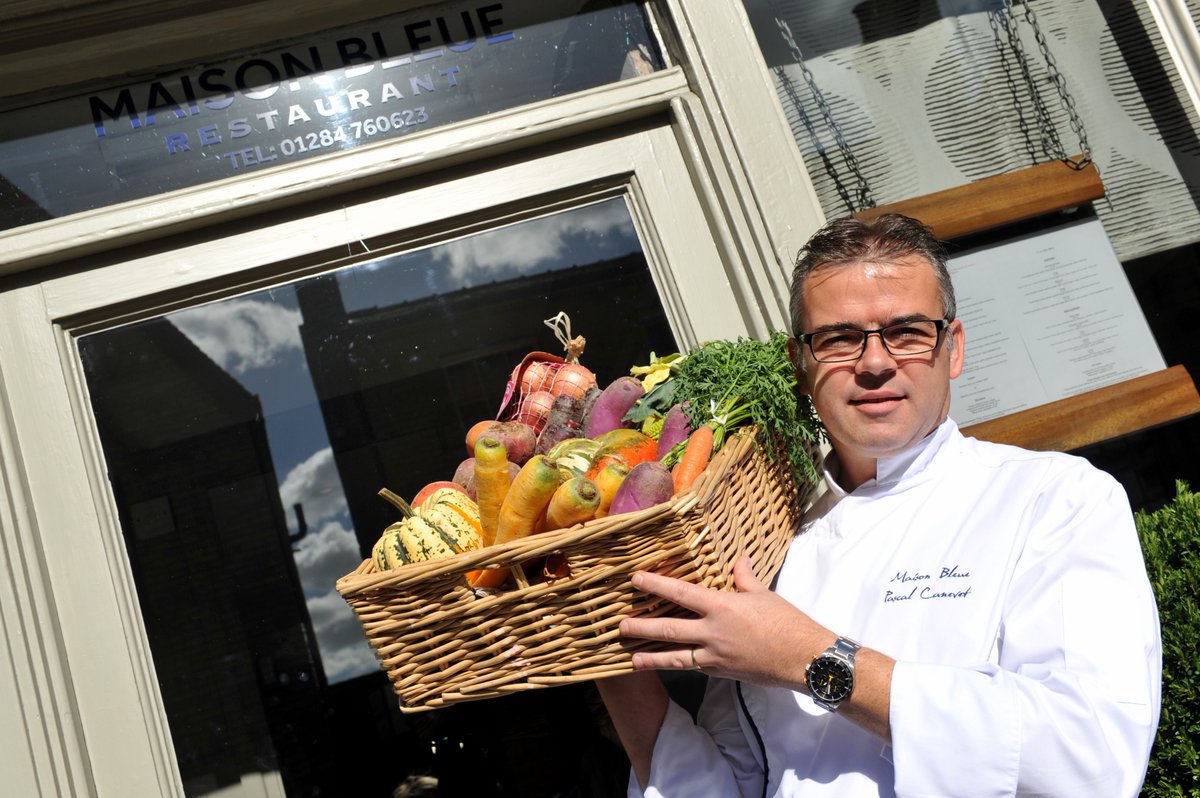 Maison_Bleue's tweet photo. The sun is shining! 😀 Have a great weekend everyone! 
.
#newseason #newnormal #cheflife #gastronomy #frenchcuisine#maisonbleue #chefweekend #hospitality #independent #finedining https://t.co/SCMeY9OgaQ