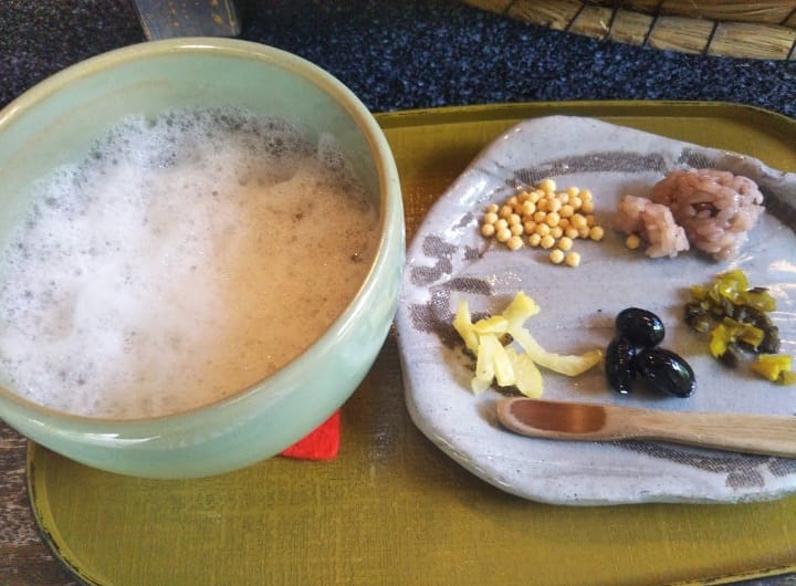 Mooon 斬新な味 番茶の中におこわや 煮豆 漬物などを少量づつ入れてお茶と共に食べる お茶を泡立てる時の音からぼ てぼて茶ってついたそうです 島根県 郷土料理 ぼてぼて茶 お茶会 Mooon 斬新な味 番茶の中におこわや 煮豆 漬物などを少量づつ入れてお茶と共に食べる お茶を泡立てる時の音からぼ てぼて茶ってついたそうです 島根県 郷土料理 ぼてぼて茶 お茶会