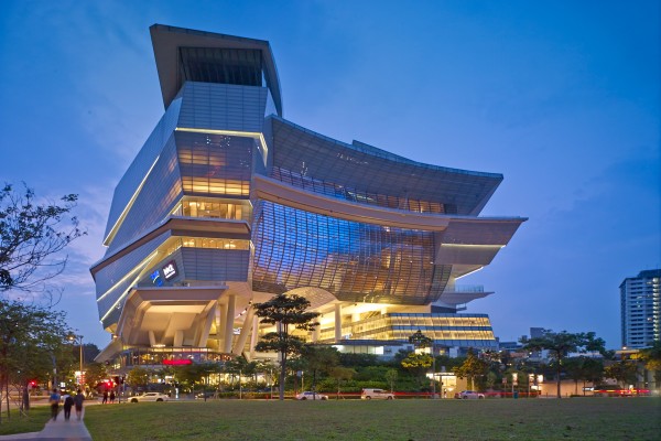 ㅤ
The Duchannes Performing Arts Centre is the place where everyone can shop on a Saturday afternoon, go to a music concert that night, and return to the same seat for a theatre show.

It brings arts, retail, entertainment, and multi-purpose venues, all under one roof.
ㅤ