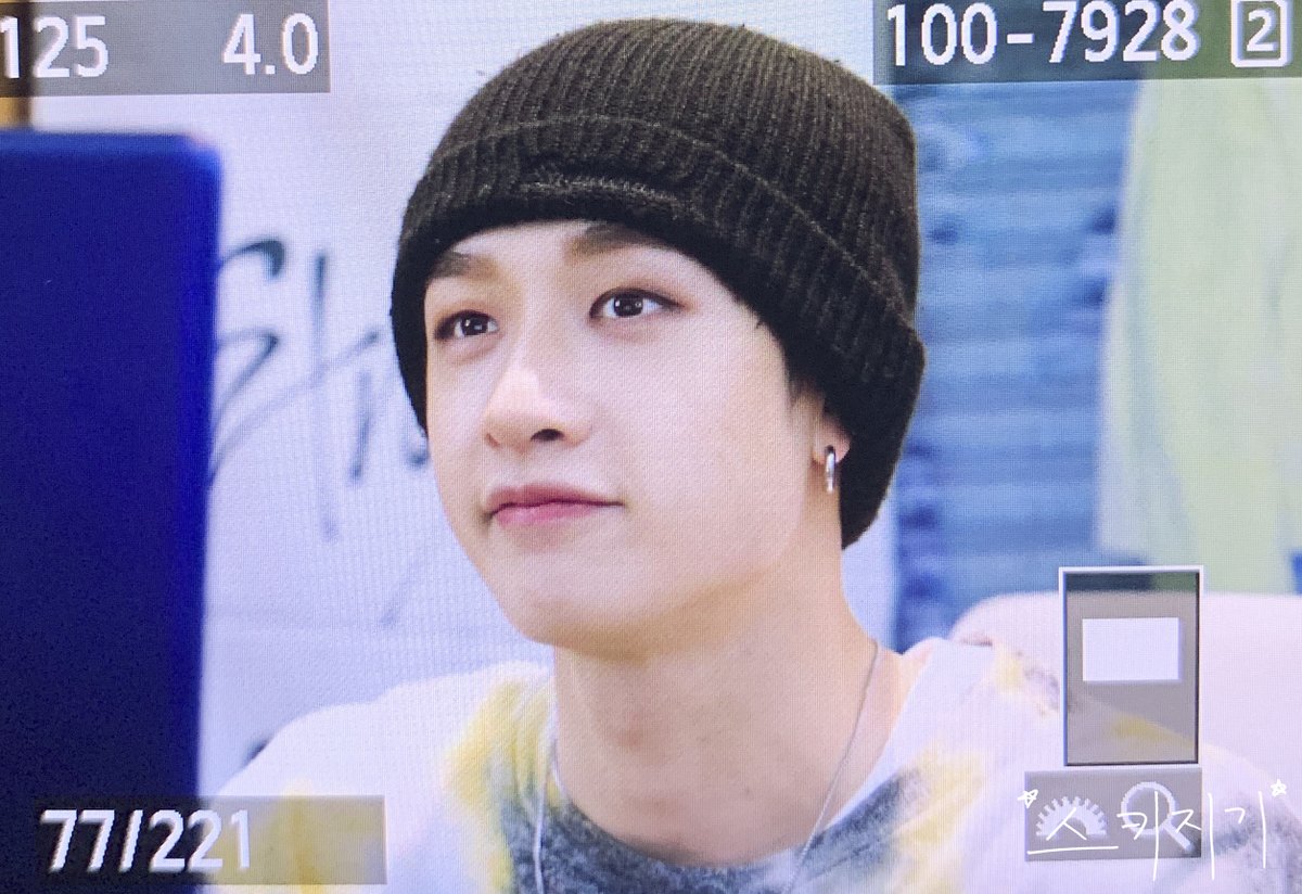 Stray_Kids's tweet photo. [스키지기]
PREVIEW 200716 #방찬 #BangChan
<GO生> VIDEO CALL EVENT

#StrayKids #스트레이키즈
#GO生 #GOLIVE
#神메뉴 #GodsMenu
#Easy
#YouMakeStrayKidsStay https://t.co/J7TYySAdoV
