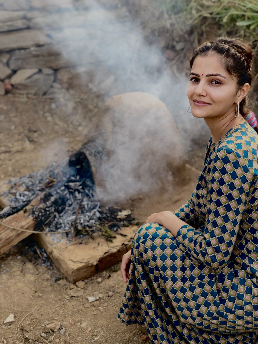 RubiDilaik's tweet photo. Loving village life😻 https://t.co/gFya35LRkK