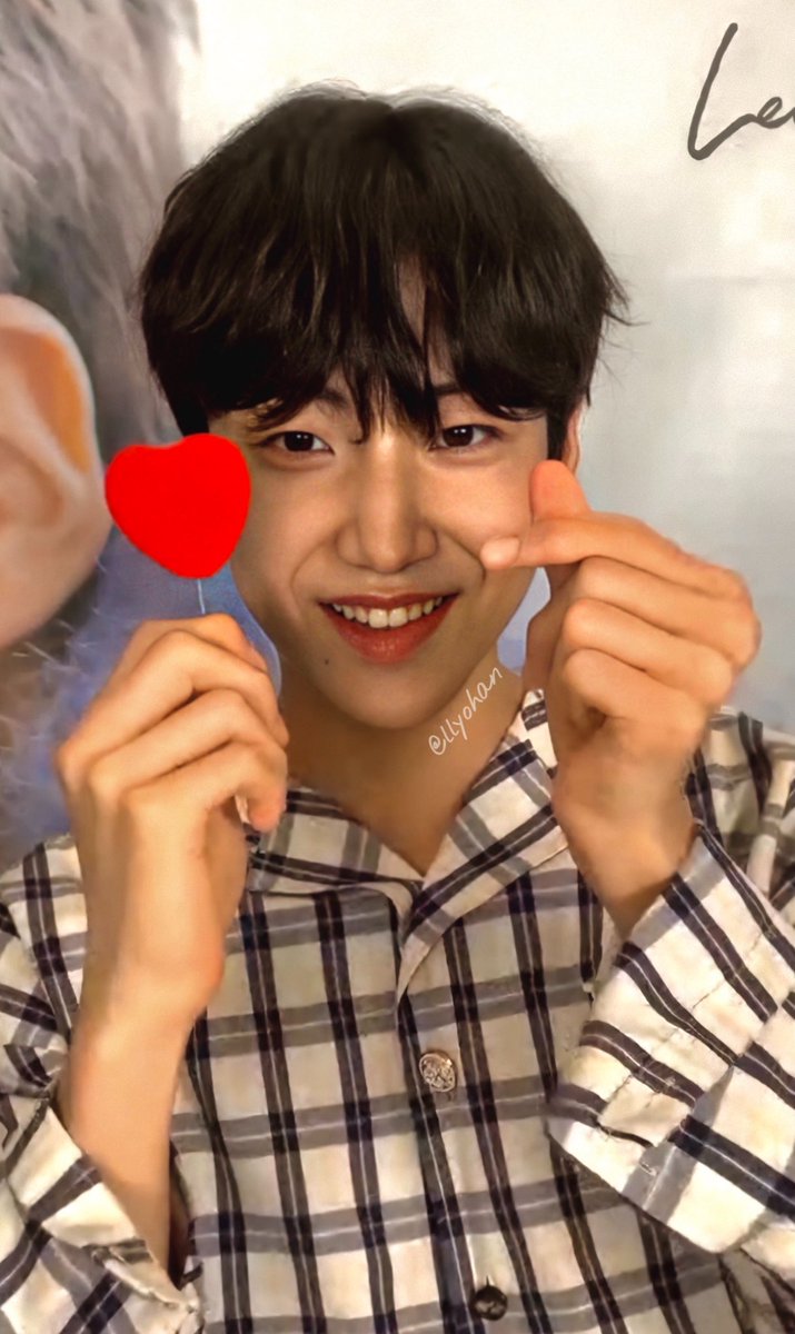 llyb_'s tweet image. My 1st Eunsang’s autographed photobook is finally here!! 🥺❤️

#이은상 #LEEEUNSANG  #AsPromised
@X1official101 @BN_Music