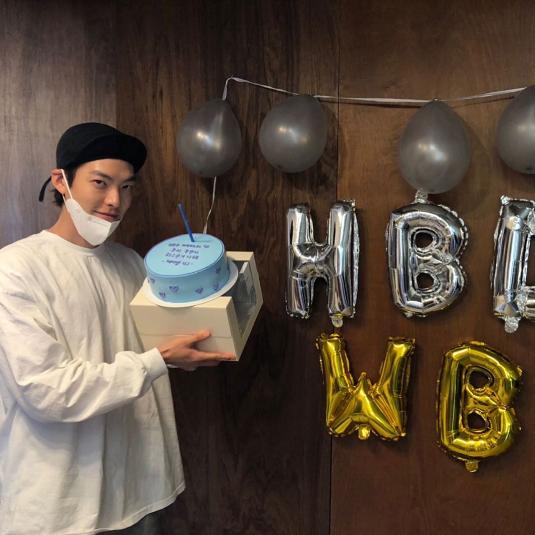 WOOBINAHHH's tweet photo. #HappyWooBinDay 🎂❤️=] https://t.co/5y0avHVk0e
