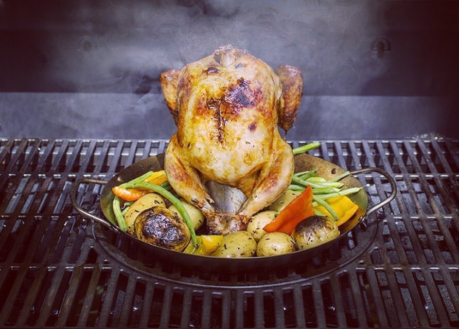 The mixed weather this week should have thought us not to take it for granted!
So, why not try a Roast Chicken on the BBQ tonight. This recipe will also tell you about “indirect heat” so you can really show off in future 😂👏
👉https://t.co/lKx6QhKweV #recipes #food #bbq #grill https://t.co/aGfdyc6Pv0