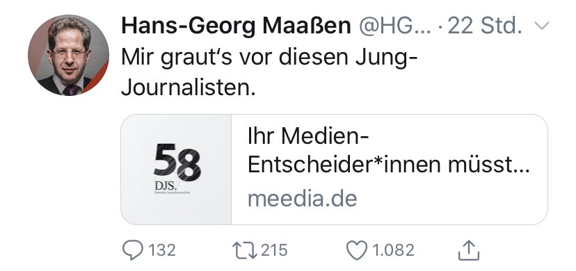 lacicala_'s tweet photo. Bilde deine Journalistenschüler*innen so aus, dass Hans-Georg Maaßen Angst vor dir hat. @DJSde https://t.co/IJzc3j2QEx