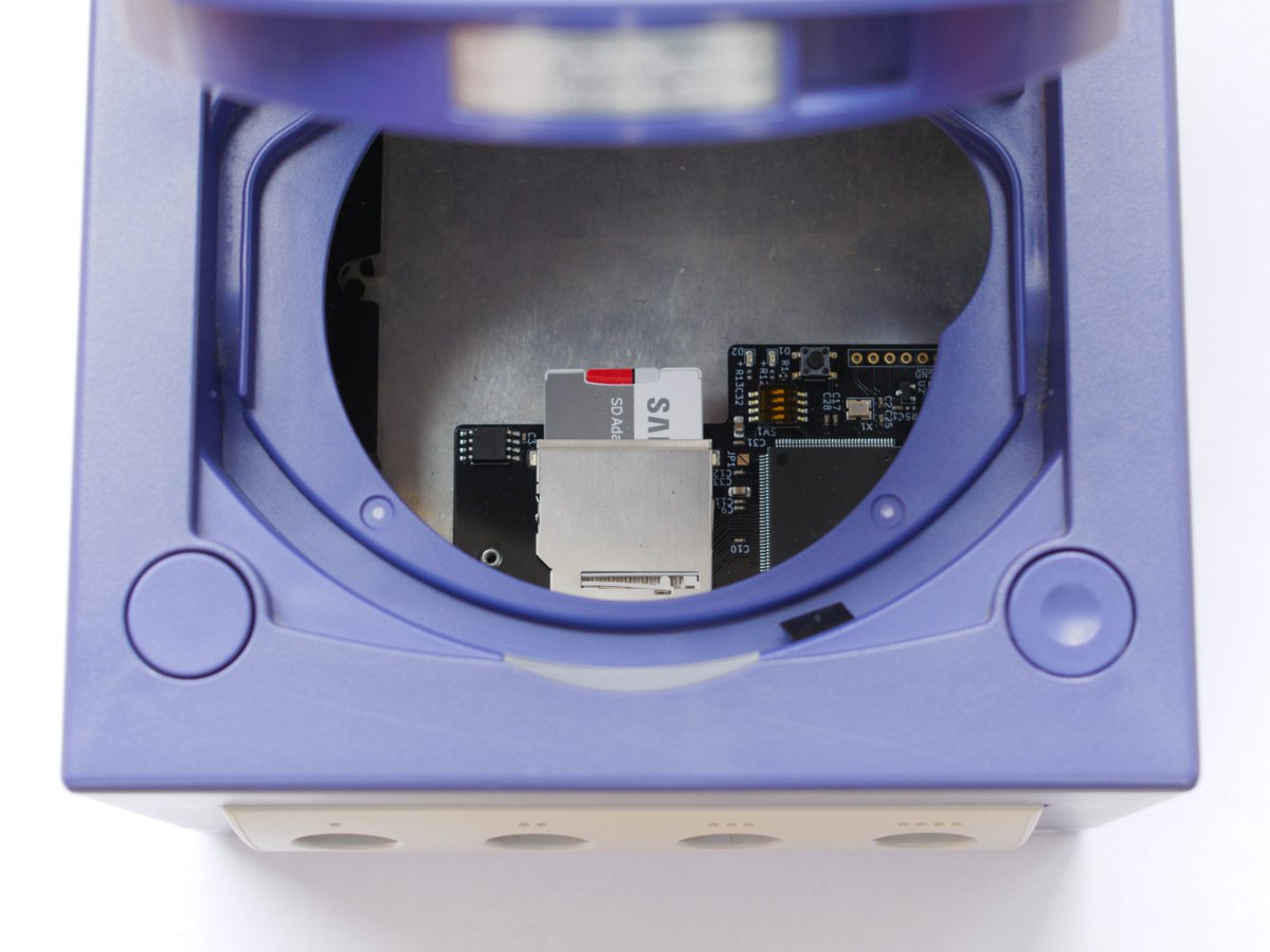 GcLoader's tweet image. Giveaway time!

I am nearing 1k followers. To celebrate I am giving away 1 GC Loader kit. Winner will be randomly picked 23 July. Simply retweet &amp;amp; like to enter! Good luck everyone!