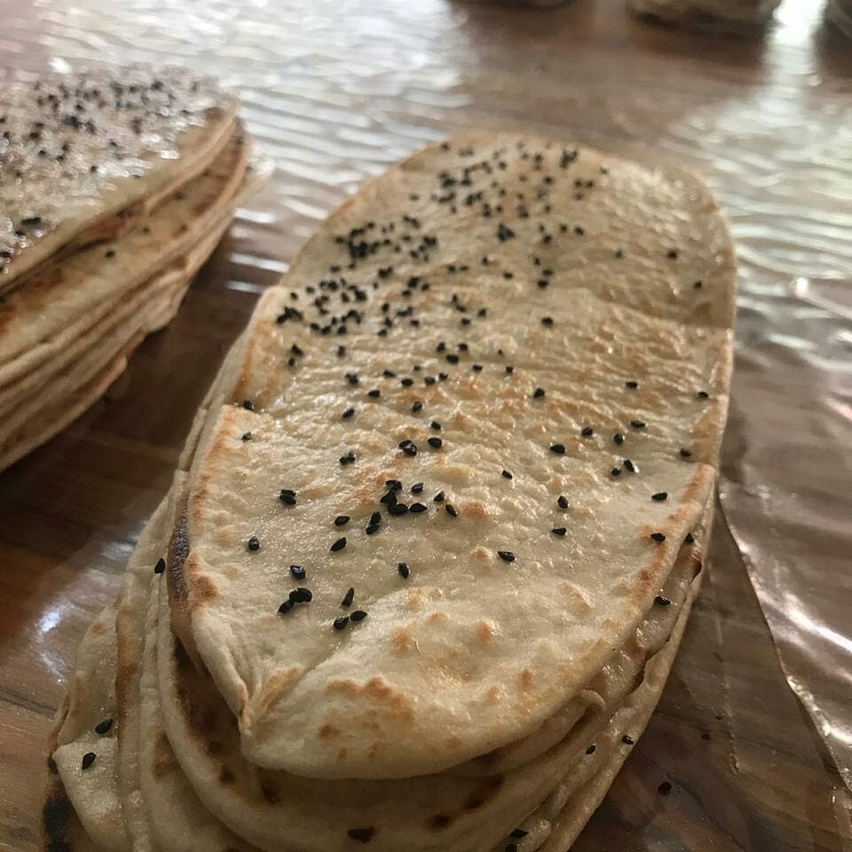 SimplyRoti's tweet photo. Our delicious #flatbread is also available in #blackseed flavour. Freshly baked #bread daily.

Order yours at +27745784569 or info@simplyroti.co.za

#mediterenneanflatbread #flatbreads #bakery #breadmaker #baker #supportlocal #johannesburg https://t.co/wgQ8qzm4d4