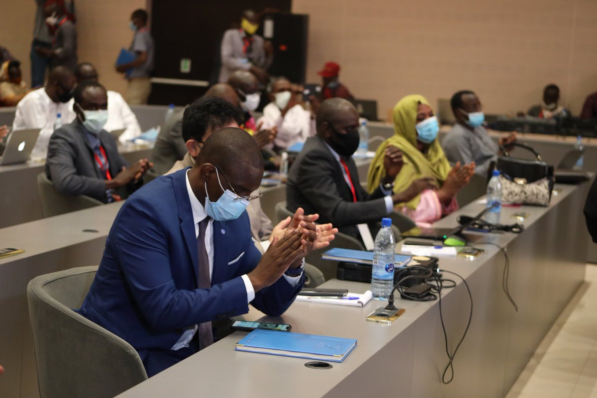 MpenTchad's tweet photo. Après 2 jours de travaux et d'intenses réflexions, l'atelier national de Validation du Projet Plan Stratégique de Développement du Numérique et des Postes se clôture.

#PSTICD2030 #Tchad #Adjib https://t.co/W3w1dm6Emm