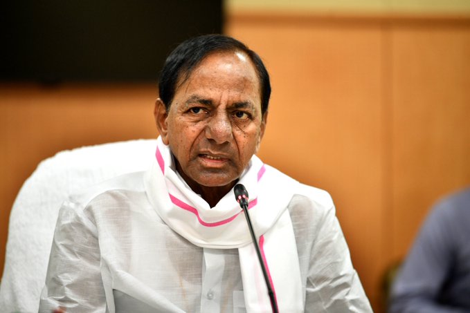 TOIHyderabad's tweet photo. #JUSTIN || New academic year for #engineering students, except first year students, set to commence from August 17 in #Telangana. Govt to conduct final semester exams for UG/PG as per #UGC/#AICTE guidelines. Government to promote all other students: @TelanganaCMO https://t.co/8CupNe3QYl