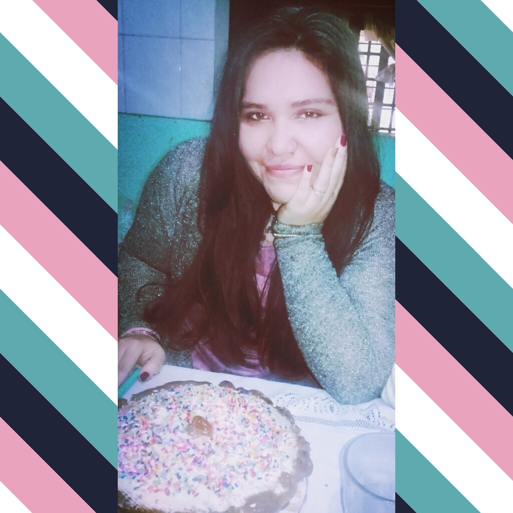 SMarybell's tweet photo. Un nuevo tiempo.. 
Nuevas historias para las memorias de mis 27 años. https://t.co/J5WqVoV8aa