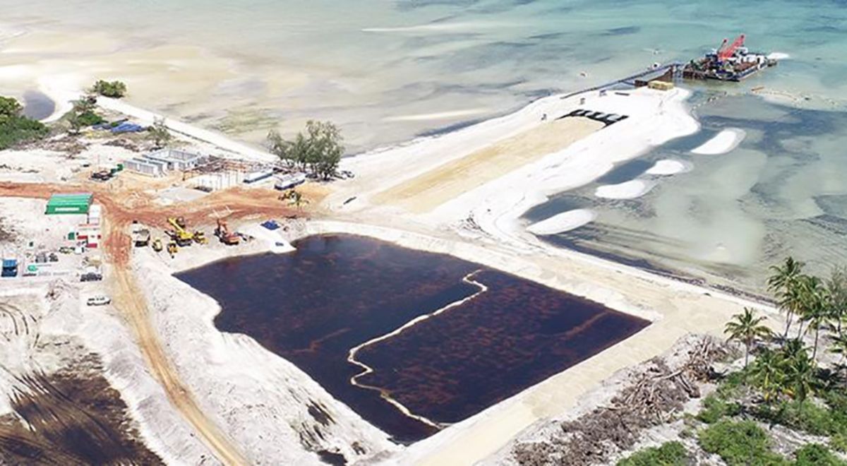 clubOmozambique's tweet photo. Total Mozambique LNG completes nearly $16bn financing
https://t.co/9HJsXyL6pI
#Mozambique #Mocambique #LNG #Gas #EastAfrica #ASADC #Africa https://t.co/hgjSfKscZT