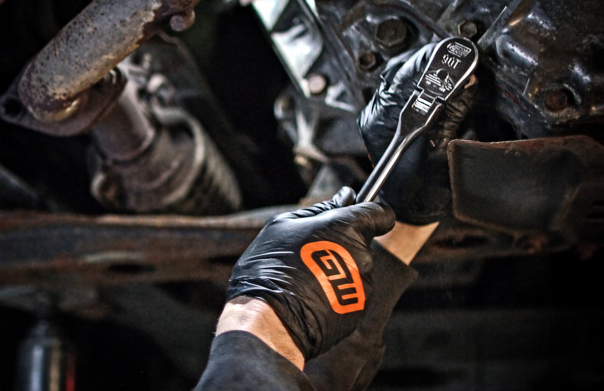 gearwrench's tweet photo. NEW GEARWRENCH 90-TOOTH RATCHETS feature a teardrop low profile head for access in the tightest locations. Available in flex head, locking flex head, and more. https://t.co/WqjmaYzyQG #GEARWRENCH #GWAW #90T #ForgeAhead https://t.co/ddnMbdFXuR