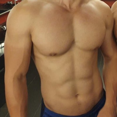 #NewProfilePic (新個人資料照片)