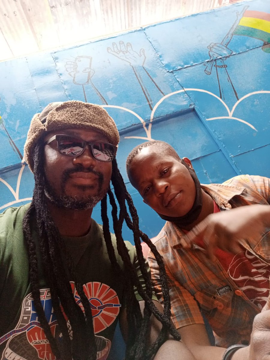 AndrewKaberi's tweet photo. @thejunctionmall @Accessorizeke I'm wearing this awesome stunner look with a pair of glasses and t-shirt having bought them @Accessorizeke @thejunctionmall posing for photo shoot with my colleague #AccessorizeWithStyle https://t.co/LUbSrkNmW3