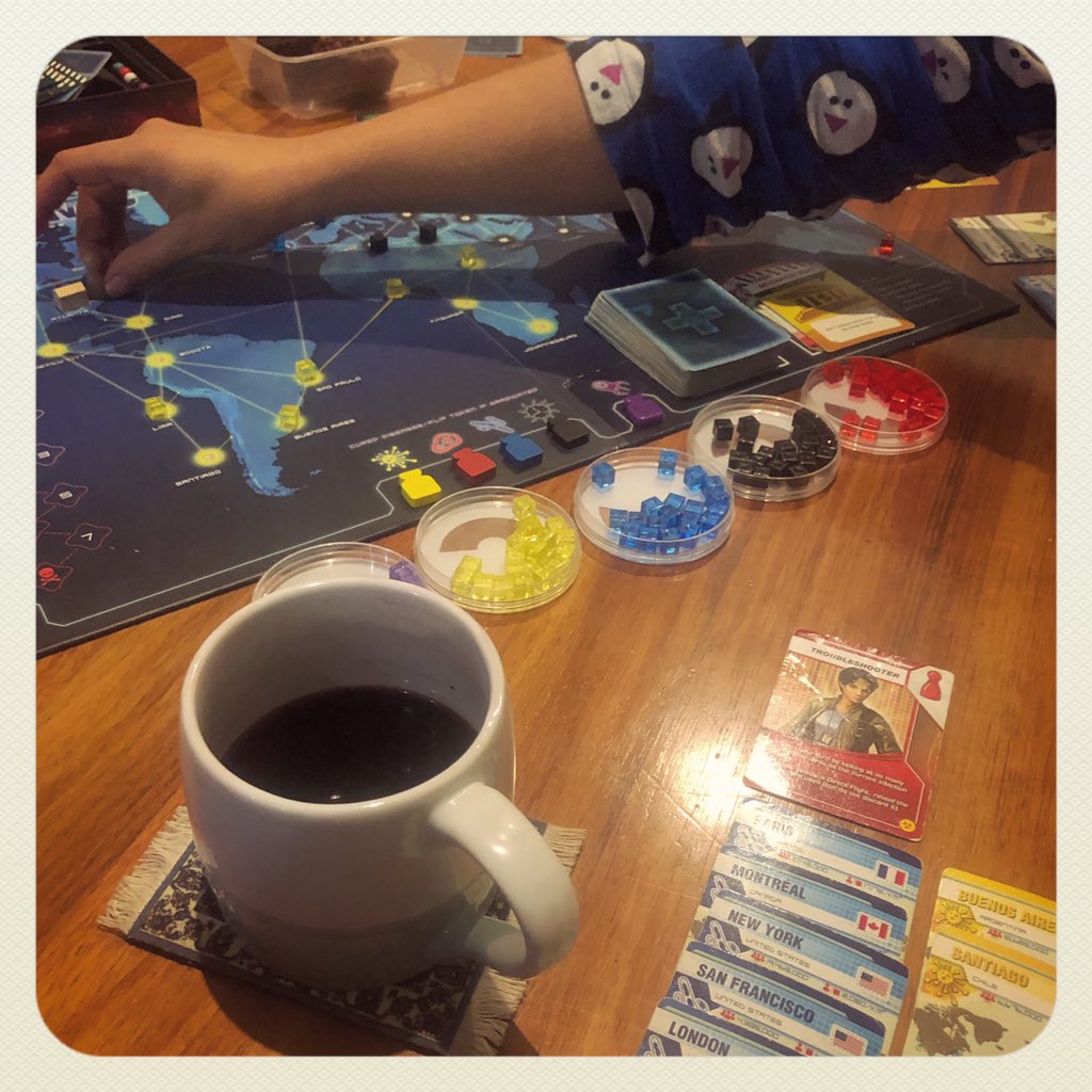 mayak2's tweet photo. Today's definition of A Good Day... #brunchwithfriends #brekky #looseleaftea #classicalmusic #thearts #precovidmemories #soplife #mulledwine #brownies #boardgames #moreboardgames #grateful https://t.co/TQYdKcggjQ