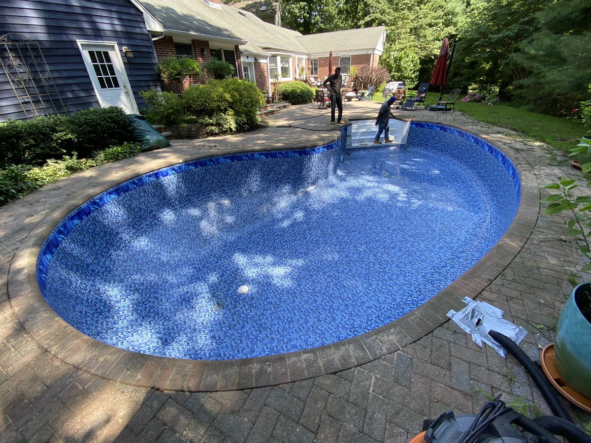 bignato2584's tweet photo. Pool season https://t.co/BXsofKFBPX