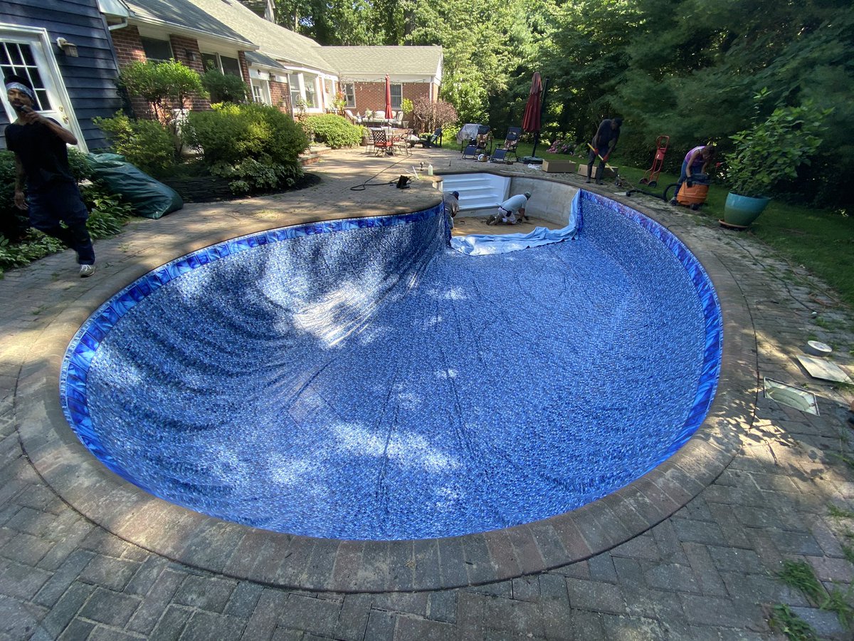 bignato2584's tweet photo. Pool season https://t.co/BXsofKFBPX