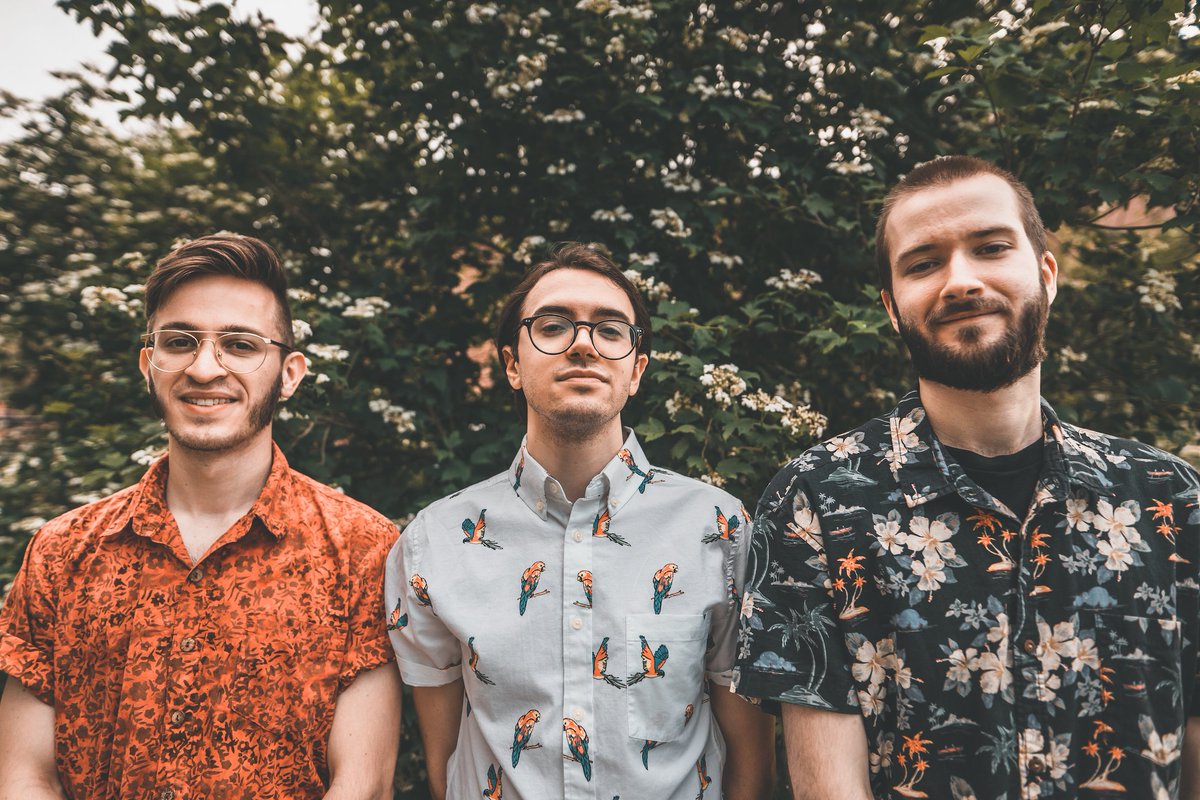 A big thank you to everyone who has checked out our new single “EXPECTATIONS.” We recently spoke with <a href="/jaredxshute/">jared</a> of <a href="/pocketbookpress/">Pocketbook Press</a> about this release, our music, and the local scene. Check it out and give them a follow while your at! Happy streaming 🎵