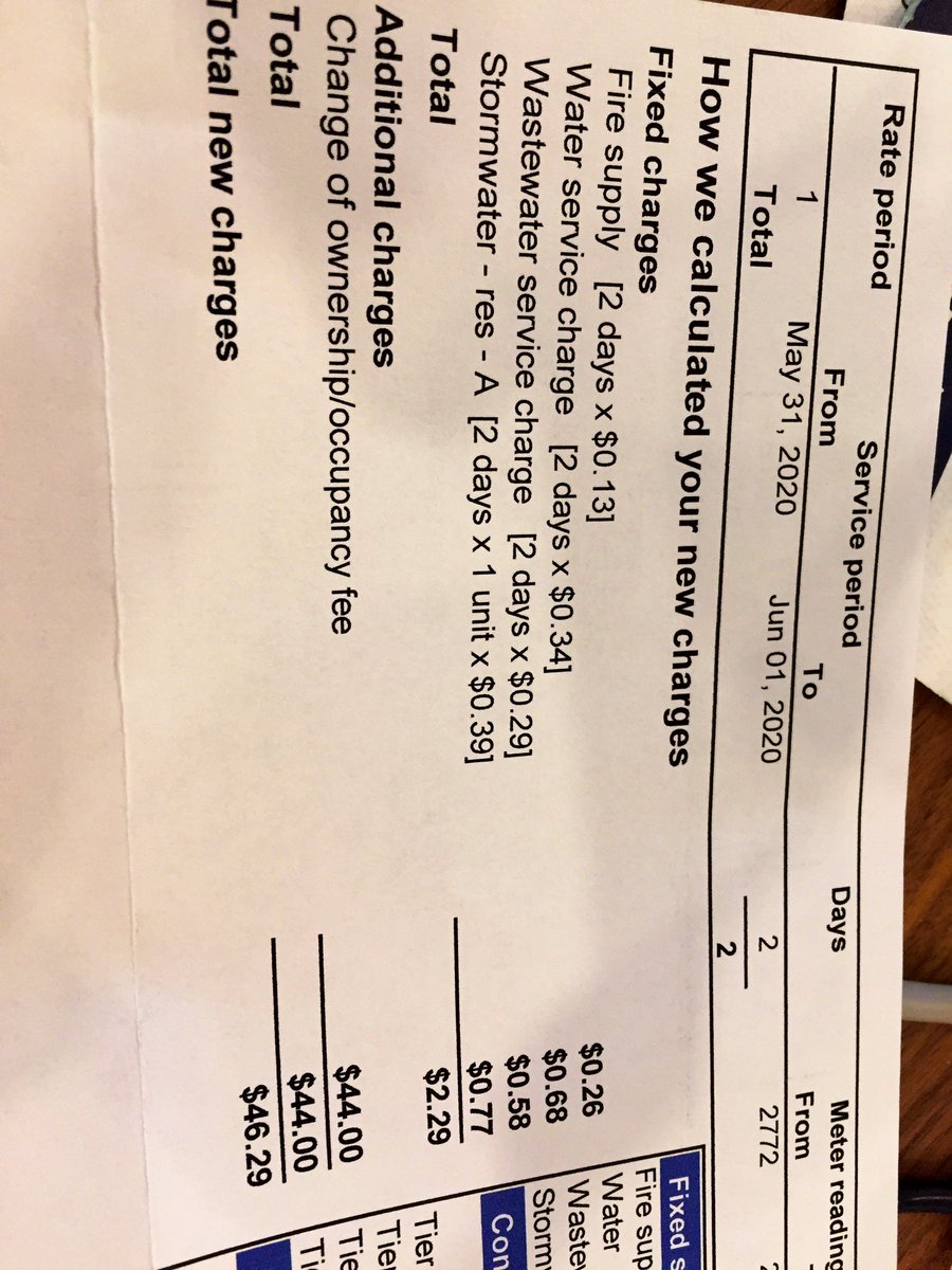 jonjonsuen's tweet photo. @ottawacity always looking to take our money. Old tenant moved out on May 31, new tenant in on June 1. Somehow they manage to bill me for an account change fee and 2 days usage. #ottawa https://t.co/uGsuSXQ5g6