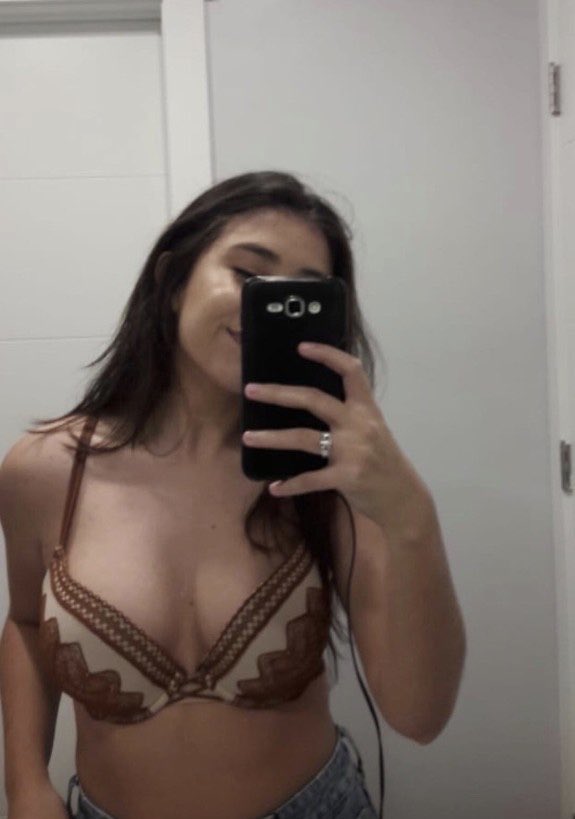 julia_12x's tweet photo. Première contribution 😘 
Hésitez pas à RT ! 
Infos et tarifs en DM 📩

Bisous les bébés ❤️❤️❤️ https://t.co/bpIIyI8PIK