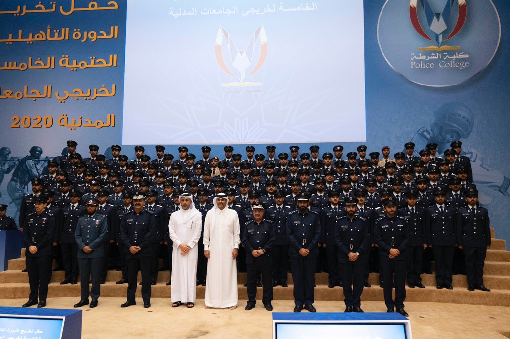 KBKAlThani's tweet photo. أبارك لأبنائنا الذين أتموا الدورة التأهيلية الحتمية بكلية الشرطة من خريجي الجامعات المدنية. لقد سعدت اليوم بتخريج الدفعة الخامسة من الملتحقين بهذه الدورة الرائدة، وكلي ثقة بأنهم سيكونون إضافة نوعية لوطننا وأمننا بفضل المهارات والمعارف المتطورة التي حازوها. https://t.co/77SZ7lkVws
