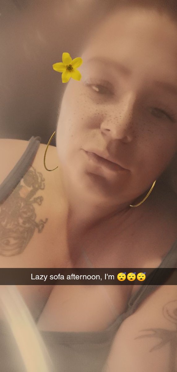 lilmsdeathstar's tweet photo. #sofaafternoon #day7of8 #ineedaholiday #sotired #needareallifefilter https://t.co/HIWjPOr45O