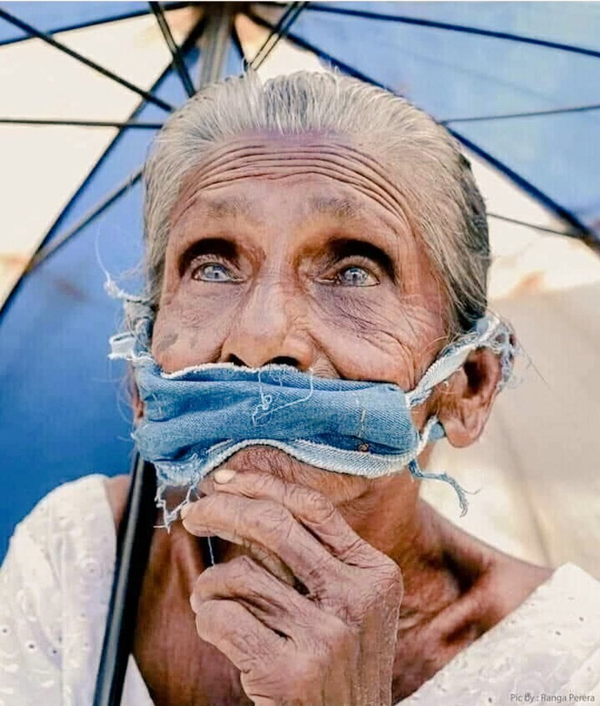 Chandimatweet's tweet photo. No Words 😢 

The world is still going on because of this epidemic. They want foods or Money not the SAFETY 😢 
#covid19 https://t.co/AWoPOLVp4G