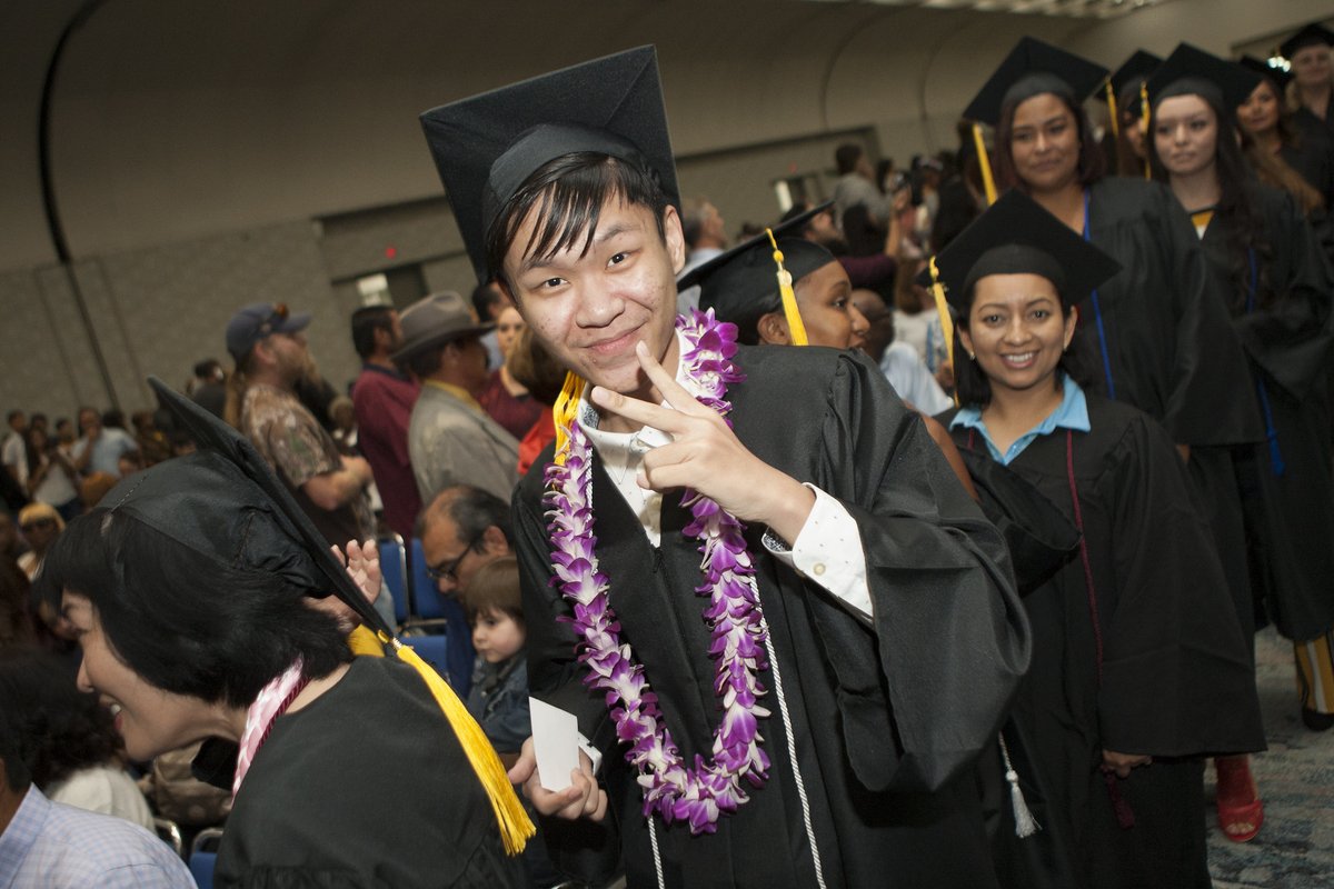 SDCCEEDU's tweet photo. 🎓Tomorrow is the day #Classof2020! San Diego Continuing Education will award more than 6000 diplomas and certificates on Friday, July 17 during a joint virtual Commencement ceremony with San Diego Unified School District at 3 p.m. https://t.co/Ptb1CddtBR #SDCEGRAD https://t.co/FgdqPtm1ib