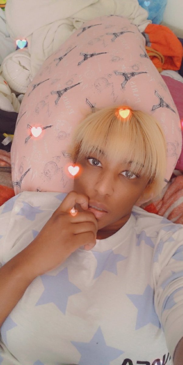 SanguineEngel's tweet photo. Oop late but here I am joining #NonBinaryDay
He/She/They pronouns #BlackTwitter #NonbinaryPOC https://t.co/AsTSsSjUvg