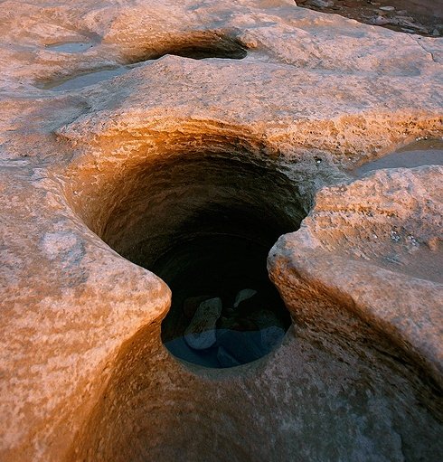 SabzerAzoh's tweet photo. Frame 1: iMbhaxa (Affluent)

Frame 2: iNqubu (River Bank)

Frame 3: uMzawulatshe (Rock-cut basins)

Frame 4: uDukada (Strath) a large valley, typically a river valley that is wide and shallow (as opposed to a glen, which is typically narrower and deep) https://t.co/qCIDGKcOzP