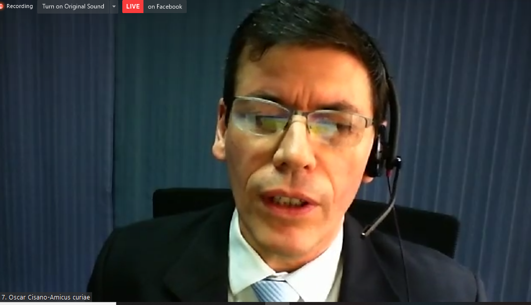 CorteConstEcu's tweet photo. Interviene en la diligencia procesal vía telemática el señor Oscar Cisano abogado en la República Argentina, en calidad de amicus curiae en la audiencia. #CorteConstitucionalEcu https://t.co/KWi0DrtISk