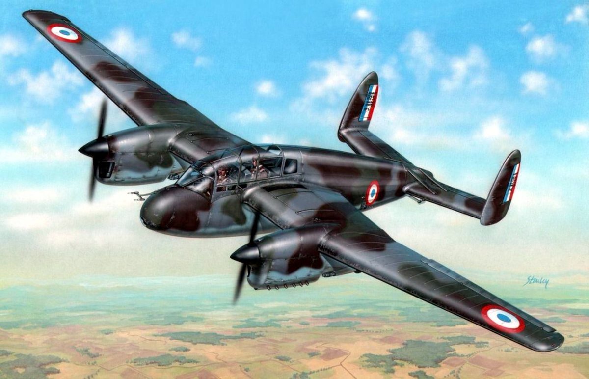 theaviationart's tweet photo. Hanriot H.232 2
Artist: Stanley Grove
#Hanriot #h232 #FrenchAirForce #theaviationart #Paintings #Artwork #Aviationart #Airplane #Planes #warbird #carrierplanes #militaryhistory #fighteraircraft #aviationpic #airforce #flight #plane #art #military #aircraft #ww2 #ww2planes https://t.co/Hb8vKkVvYQ