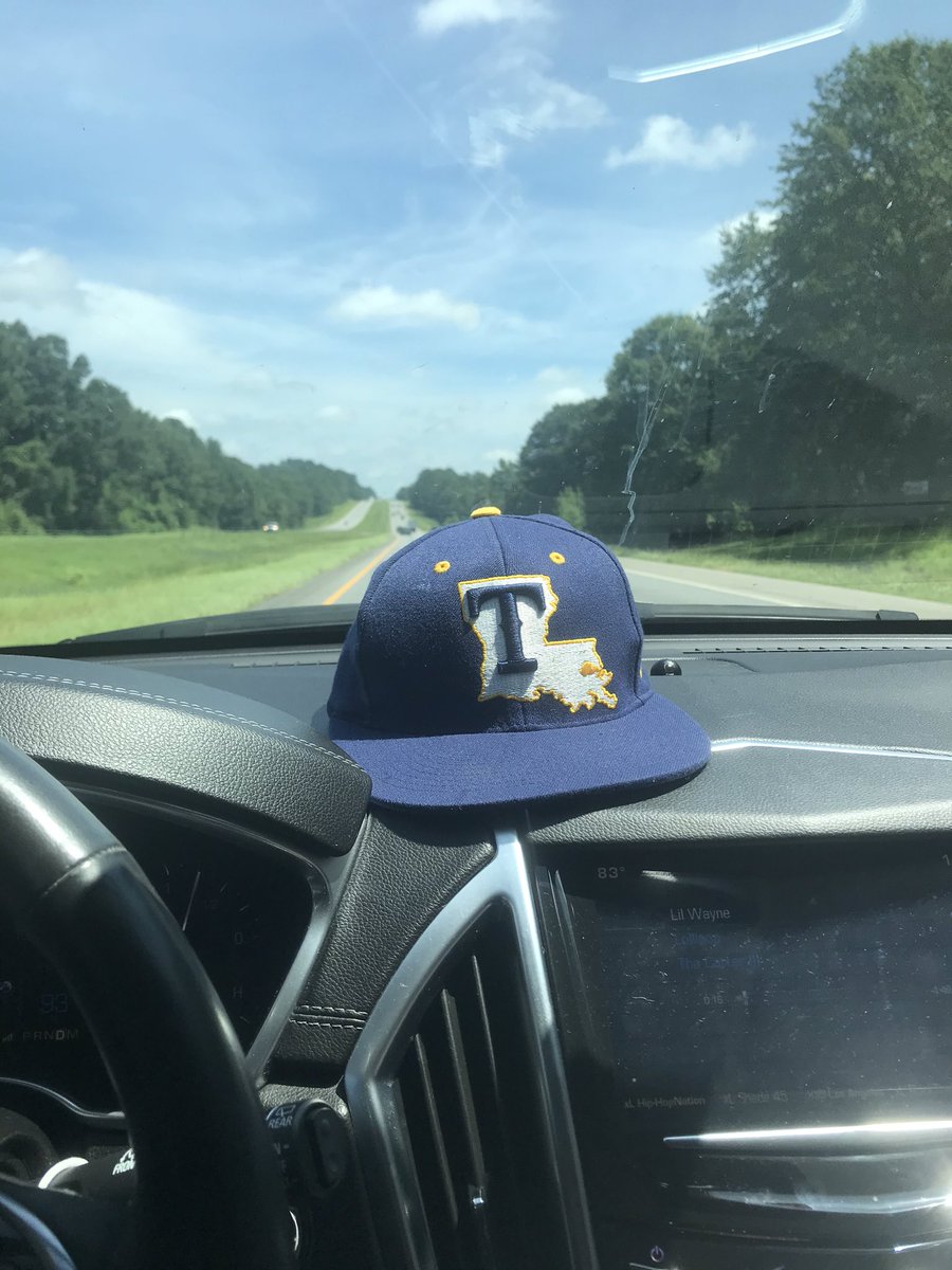 TMathis_7's tweet photo. Been on the road with @mcbride_kade since 4 AM! Excited to watch @team_louisiana make some noise at the WWBA National Championship in Atlanta! #WUPKAR https://t.co/mATutom13T