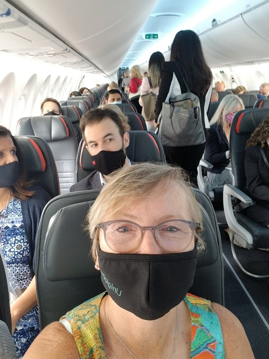UniglobeTil's tweet photo. My first flight since late February on the brand new Airbus A220 @AirCanada  The aircraft is beautiful and very quiet.  Food by chef Antonio Park. #timetotravel https://t.co/FVnBvRz9Yr