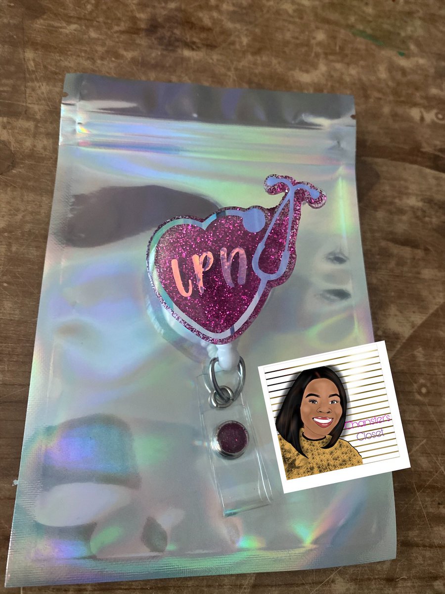 ChanstersCloset's tweet photo. Calling all RNs, CNAs, LPNs, Doctors, and all those in the medical field !! Get your customized badge reels today 💜 https://t.co/uzmJuij18h