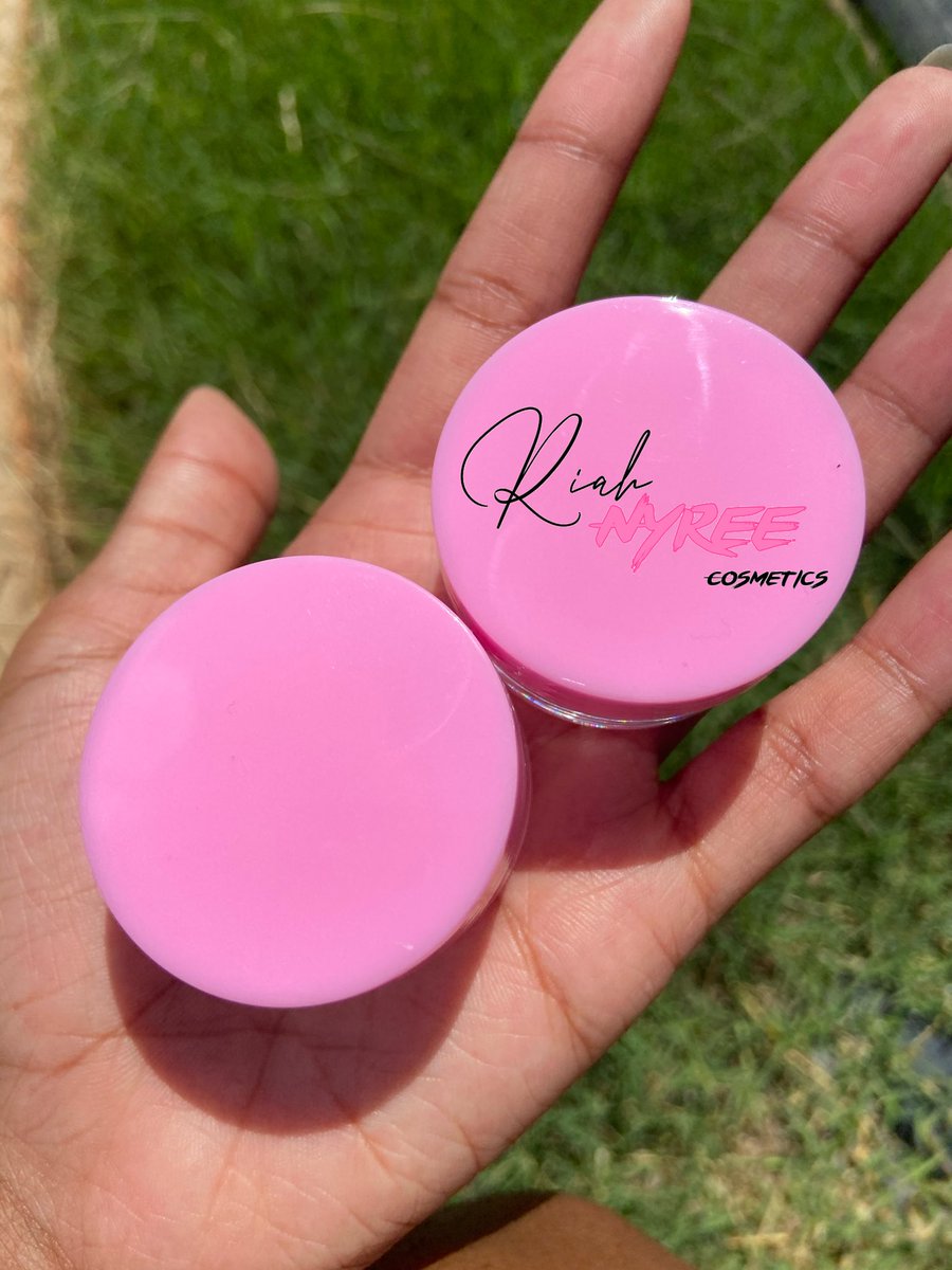 NyreeRiah's tweet photo. Everything’s pretty in pink💕 Check out our wand tubes and lip scrub jars! Launch date coming soon😝
-
-
-
#supportsmallbusiness #lashes #lipglossvender #lipglossvendorplug #launchdatecomingsoon #BlackOwnedBusiness #BlackOwned #BlackLivesMatter https://t.co/keeNZvNAk0