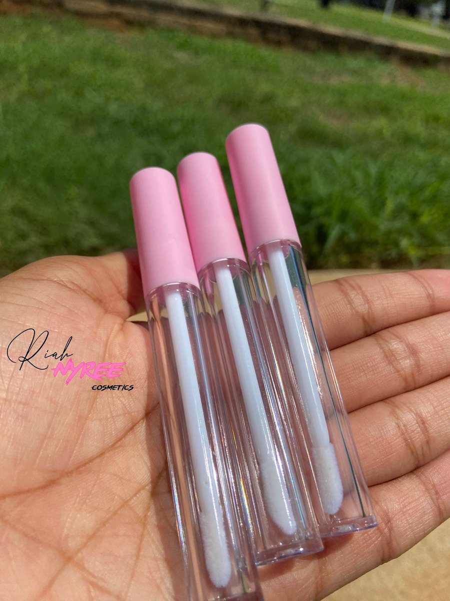 NyreeRiah's tweet photo. Everything’s pretty in pink💕 Check out our wand tubes and lip scrub jars! Launch date coming soon😝
-
-
-
#supportsmallbusiness #lashes #lipglossvender #lipglossvendorplug #launchdatecomingsoon #BlackOwnedBusiness #BlackOwned #BlackLivesMatter https://t.co/keeNZvNAk0