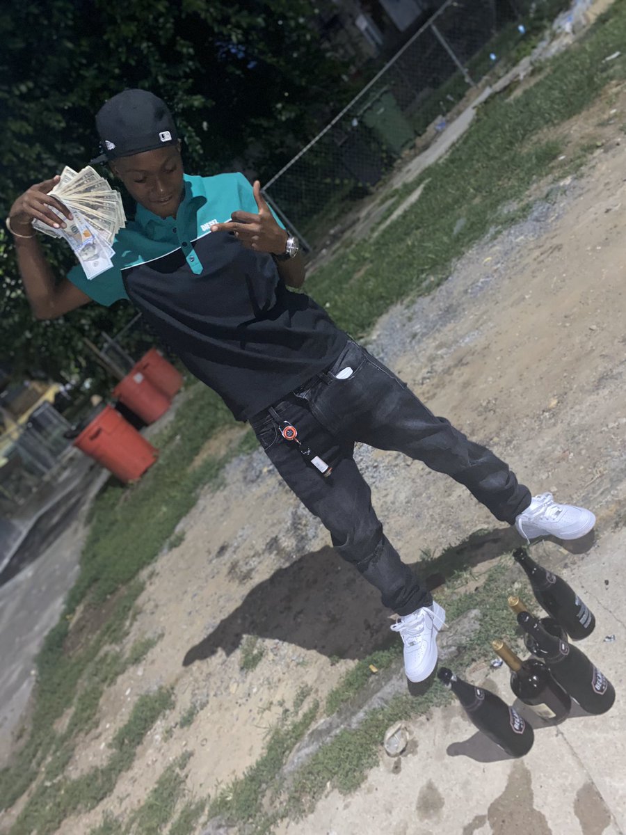 wlc_savage's tweet photo. Young & Turnt 🤣🤣 #ShortybackShorty🤫 https://t.co/NTbhql23wr