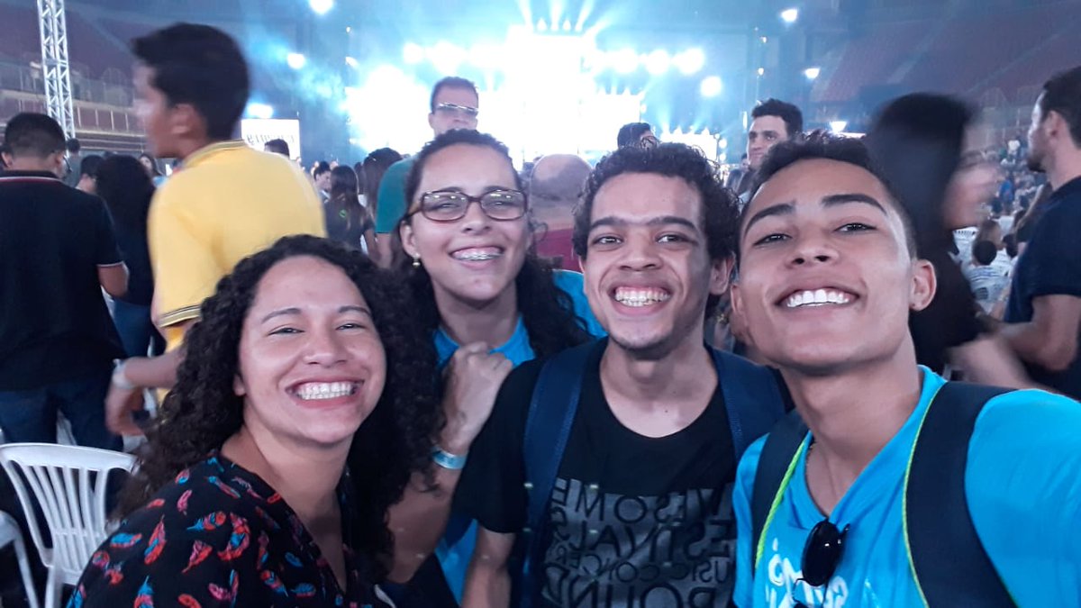 viiihnobre's tweet photo. #Tbt do #Cjs2019 😁😍😍 @comshalom @JuventudeSh https://t.co/hndO2mjlRG