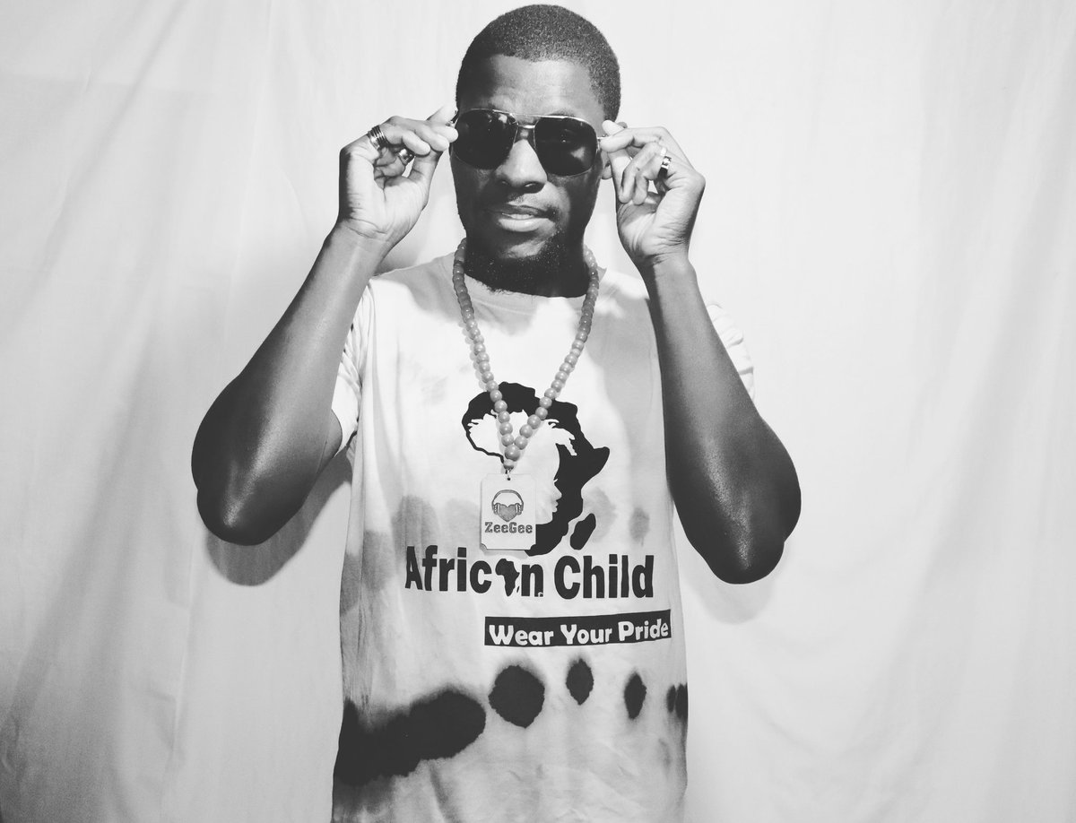 ZeeGee035's tweet photo. @SbonokuhleQ #AfricanChild https://t.co/ODG0GvXZuT