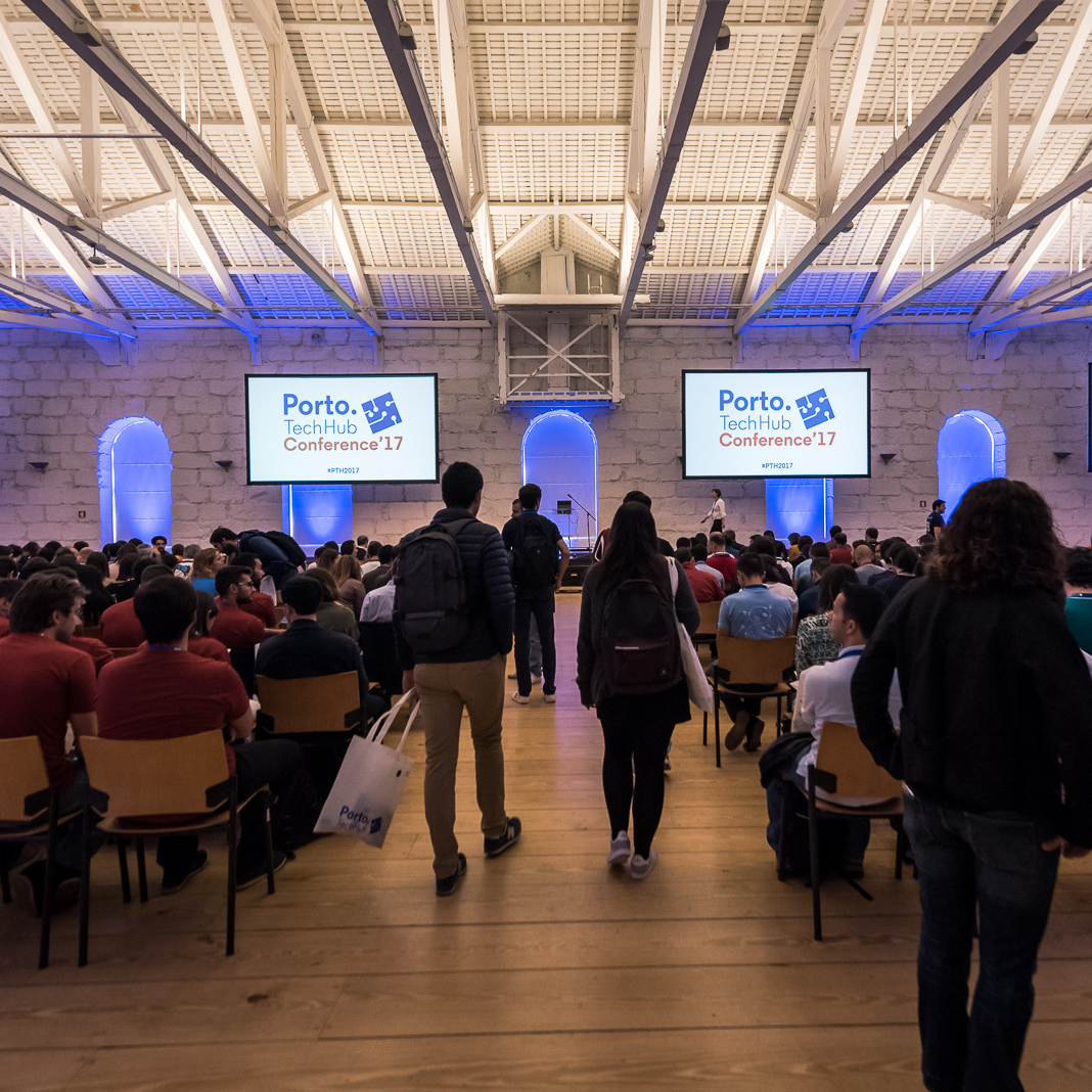 PortoTechHub's tweet photo. It‘s throwback time!
2017, remember? The third edition of the PTH Conference gathered more than 800 together for another unforgettable day 📸
#pth #portotechhub #conference #porto #portoconference #tech #techporto https://t.co/d9oYFwiyYy