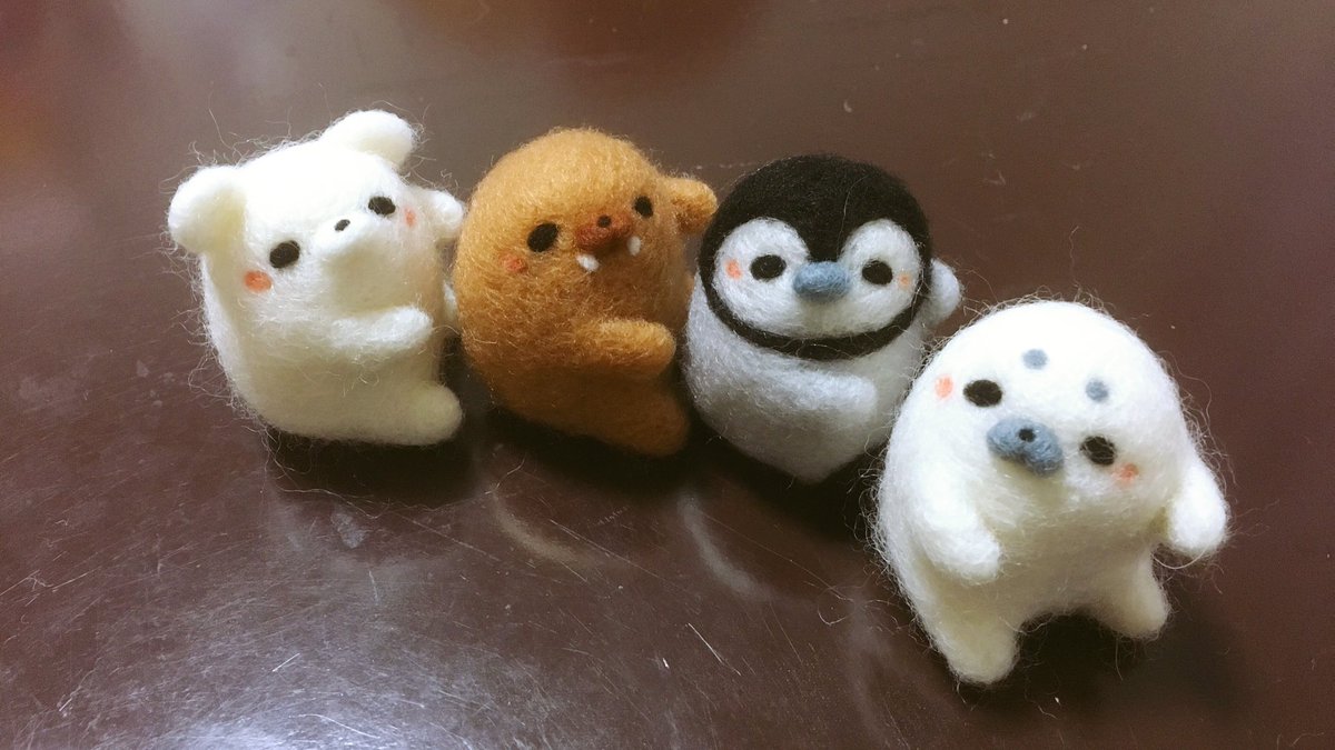 coromaruland's tweet photo. ころまるたち「まあ元気出せよ」「嫌なものは嫌って言っていいんだぜ」「転職してもいいしね」「何はともあれ応援してるよ」 https://t.co/aPbZh1qAUM
