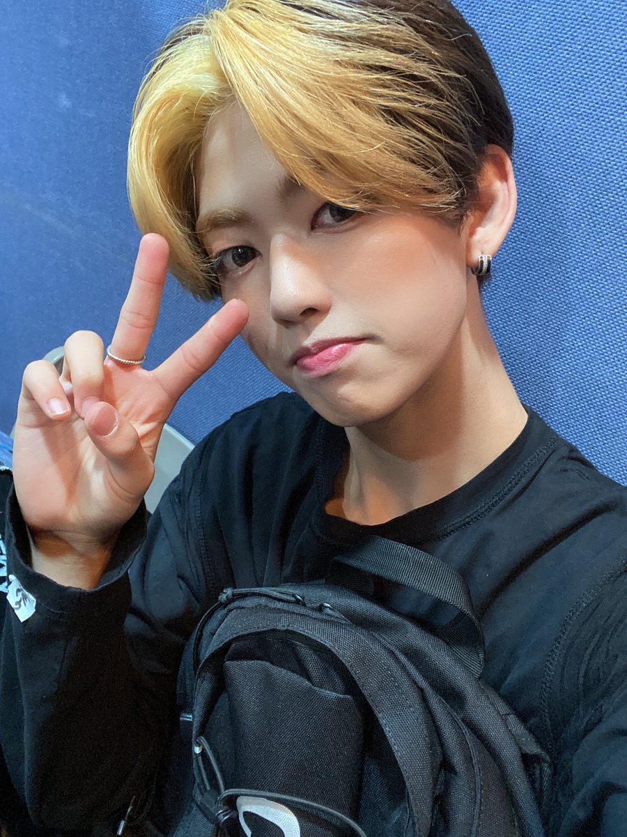 1the9__official's tweet photo. [#정진성]
여러분 8개월 만에 봐서 너무 행복했어요:)
공백기가 긴 만큼 조금 더 열심히 하고 멋있는 무대 만들게요 감사합니다아ㅎㅎ

#원더나인 #1THE9
#JUNGJINSUNG
#TurnOver #BadGuy https://t.co/K9RmVT8Fde