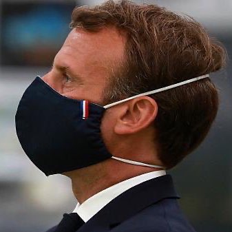 Esmodeon__'s tweet photo. Y a Macron por llevar una mascarilla con la bandera de su país no le criticáis,¿verdad,podemonguers? https://t.co/l504hKCe7p