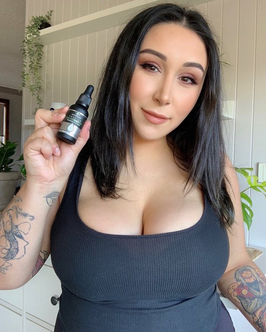 Best CBD oil to get in Australia- Use code Maria123 to get 40% off 💨 link in my bio https://t.co/0nO<a href="/tag/suicidegirls"class="tags"><span>#suicidegirls</span></a><a href="/tag/streetfighter"class="tags"><span>#streetfighter</span></a><a href="/tag/cammy"class="tags"><span>#cammy</span></a>
