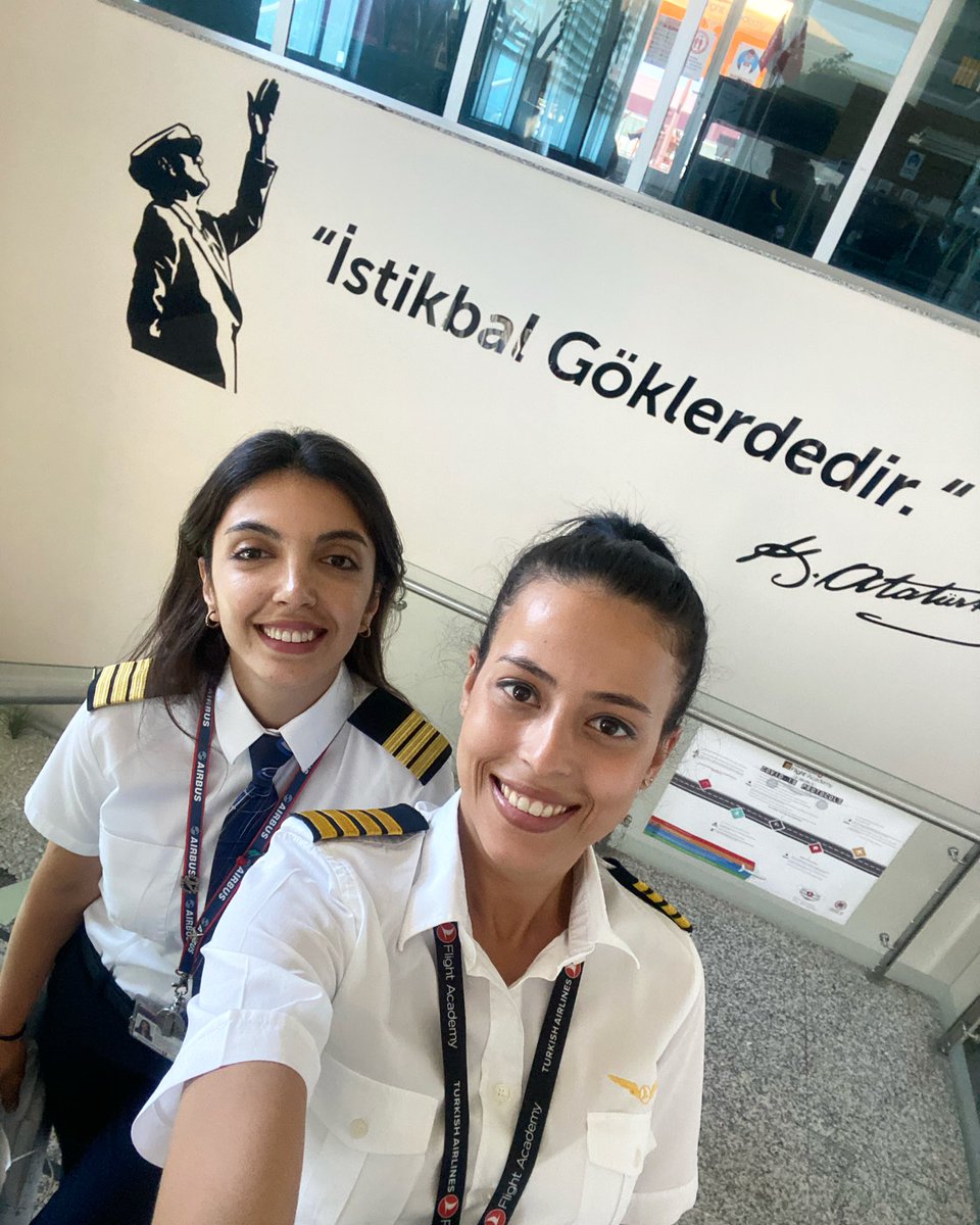 Atam “İstikbal göklerdedir.” diyince biz de pilot olduk... 😎