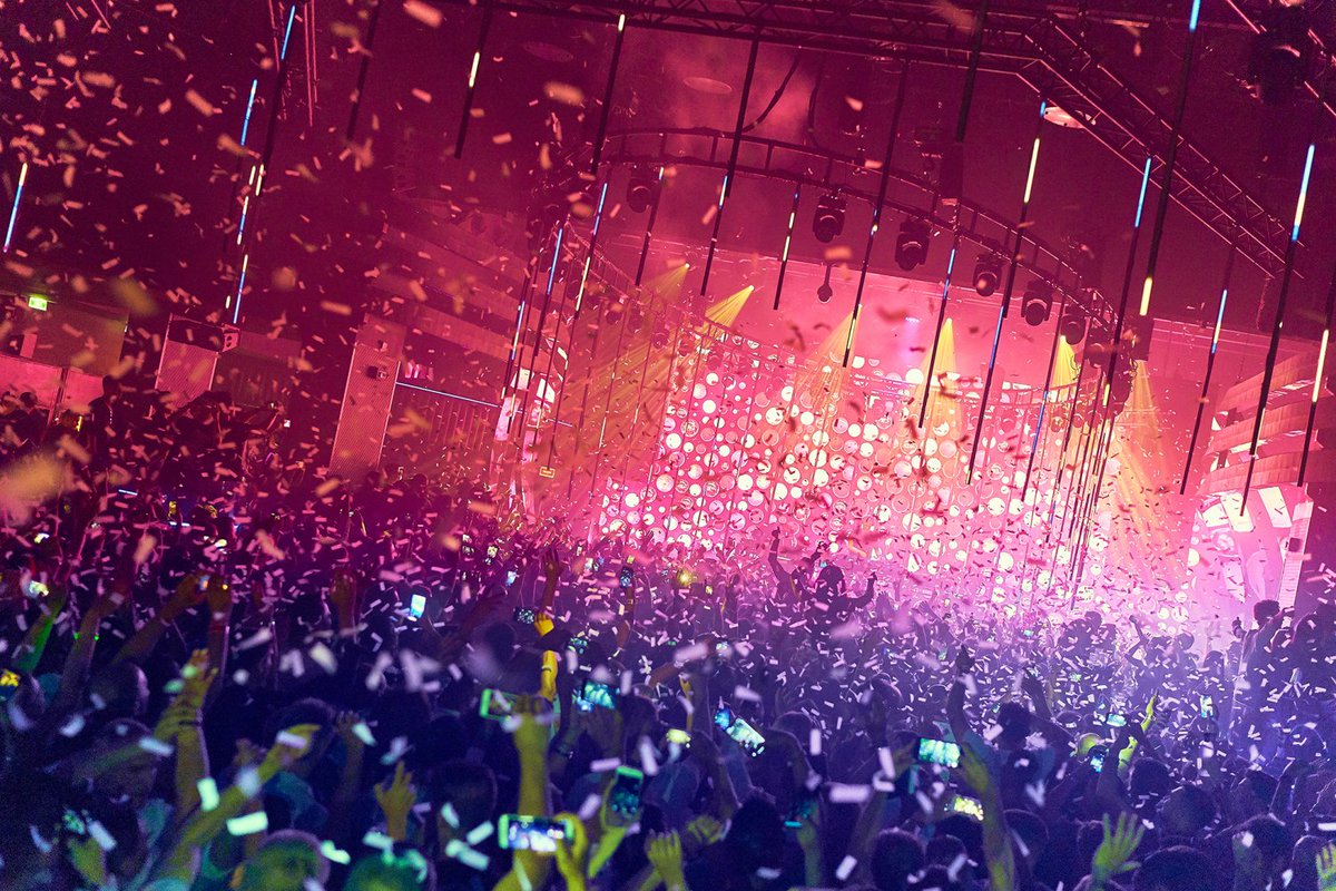 stu_allan's tweet photo. I'm live now with another large Lockdown Show on OSN Radio until 4pm (BST) ๐ถ๐ถ๐ถ
Thursday shows are all about TRANCE - classics alongside loads of newer bangers ๐
Lock in!
Listen on the app or https://t.co/Ly65cd8Pn2
#ThursdayTrance https://t.co/0aucEgrHW4