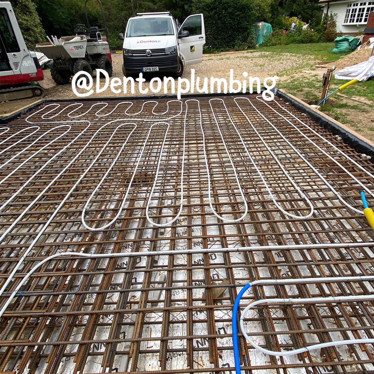 Underfloor heating install ♨️  Designed by <a href="/OptimumUFH/">Gen X freedom fighter 🚜</a> 
Installed by Denton Plumbing &amp; Heating Ltd 
Solid concrete floor construction 225mm 
#ufh #heating #dentonplumbing #optimumufh #surrey