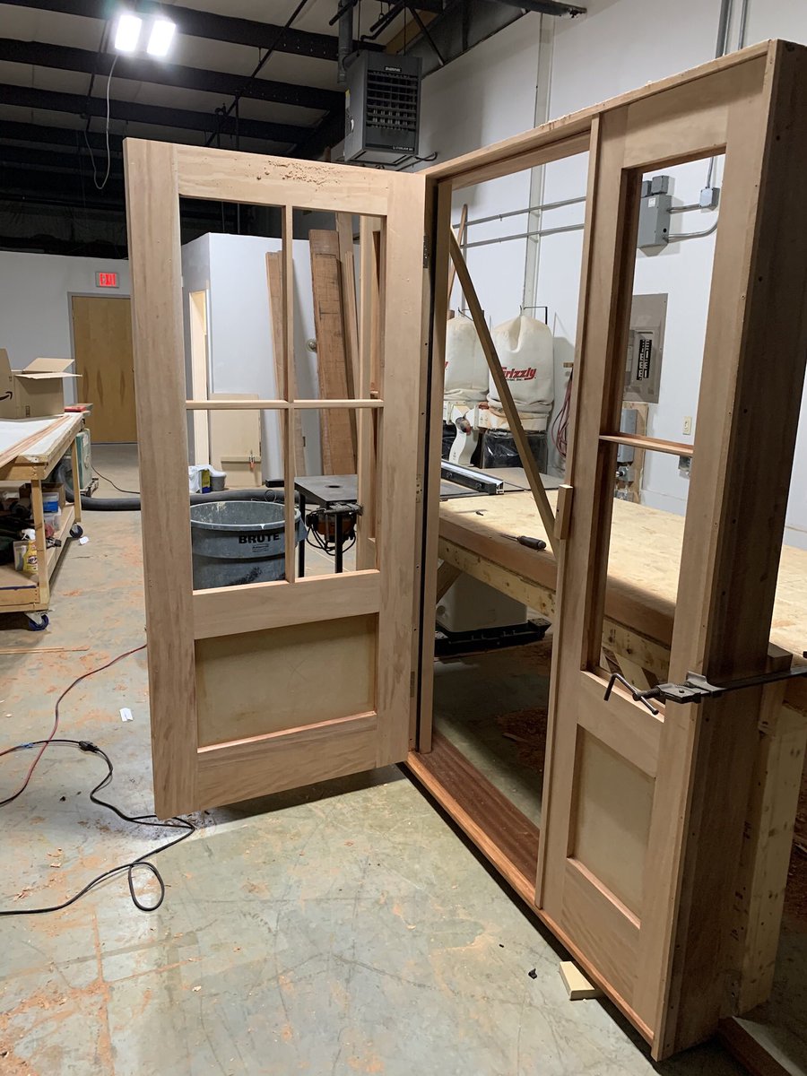 C_finehomes's tweet photo. We love making custom entryway doors for our projects. We feel this door compliments the architectural details of the house beautifully. #CapeCod #customdoors #homesweethome https://t.co/rkSLRxKlRR