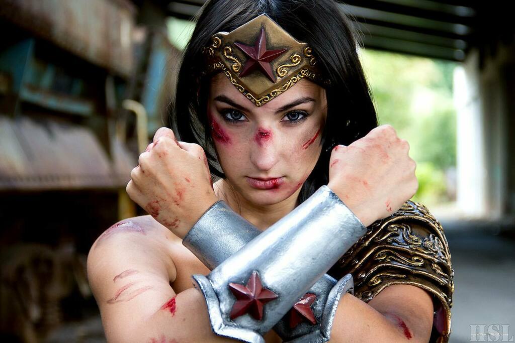 WorldOfHSL's tweet photo. “I cannot stand by while innocent lives are lost. If no one else will defend the world from Ares, then I must” #WonderWoman
⭐️
@joanna.mari
⭐️
#cosplay #wonderwomancosplay #dianaprince #dccomics #galgadot #lyndacarter #strongwoman #wonderwoman84 #wonderw… https://t.co/7p22cc6Olz https://t.co/XZTuLSOc9X